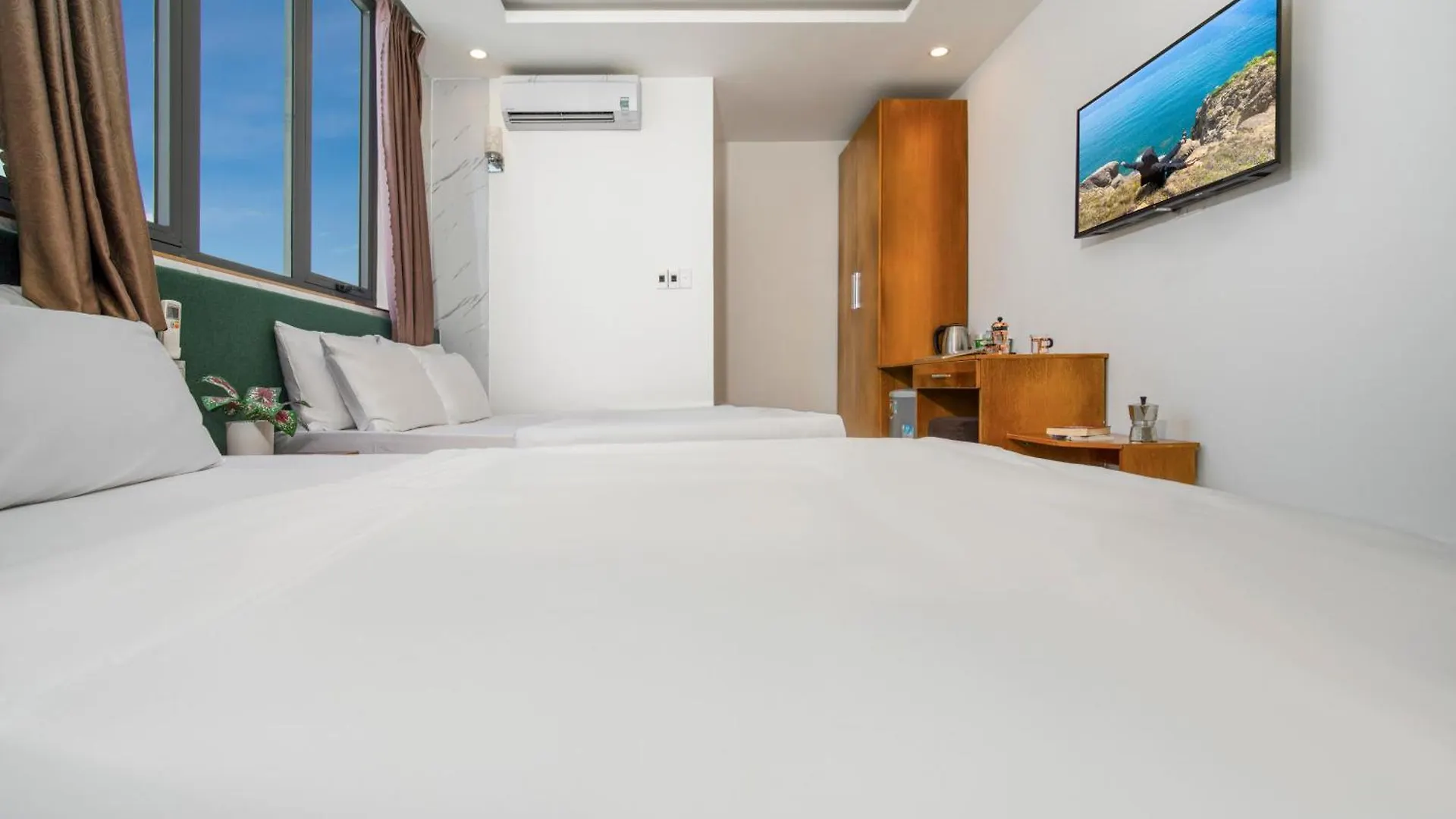 Trang Ngan Hotel By Thg Da Nang 3*,  Vietnam